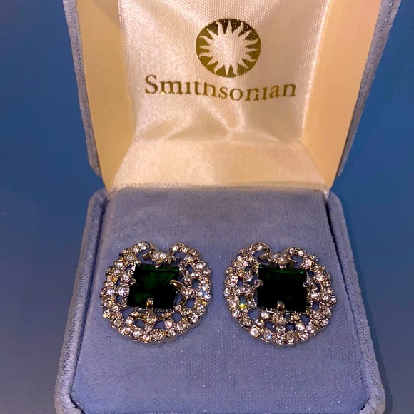 Smithsonian Museum Replica Hooker Emerald Rhinestones Silver Earrings Vintage - Picture 4 of 6